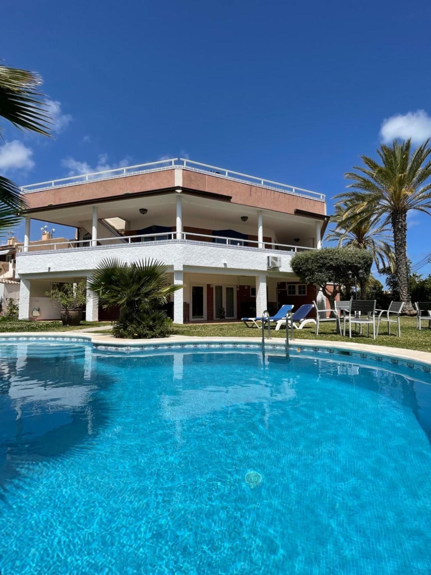 Anna'S Garden Bed & Breakfast Torrevieja Dış mekan fotoğraf