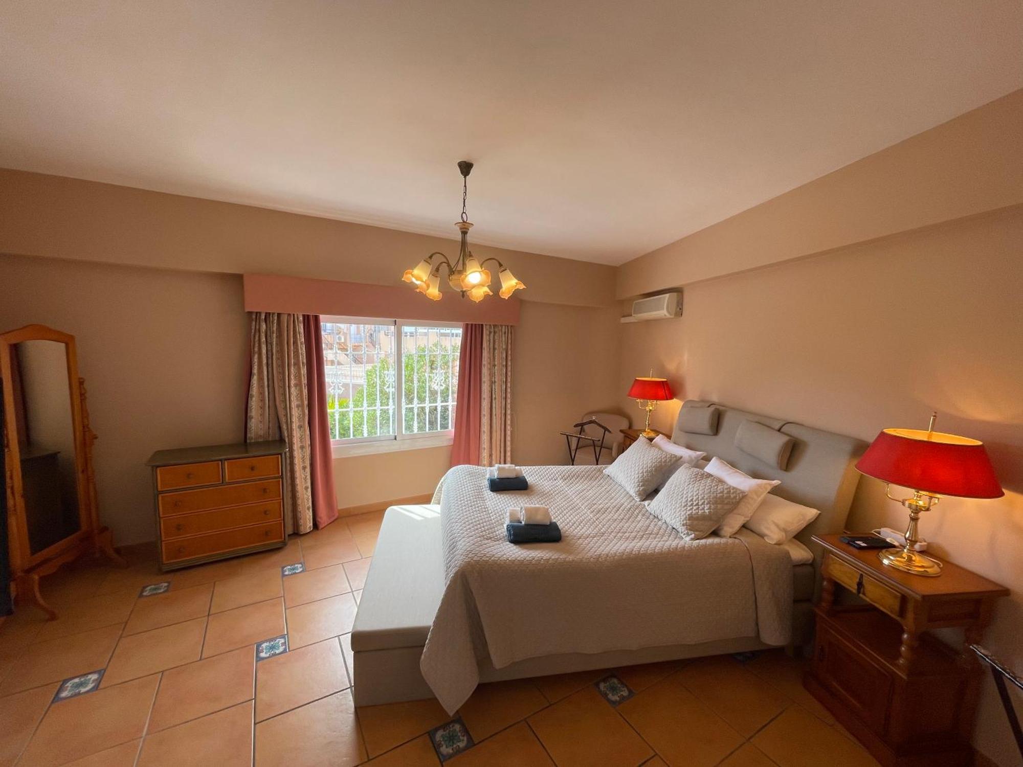 Anna'S Garden Bed & Breakfast Torrevieja Oda fotoğraf