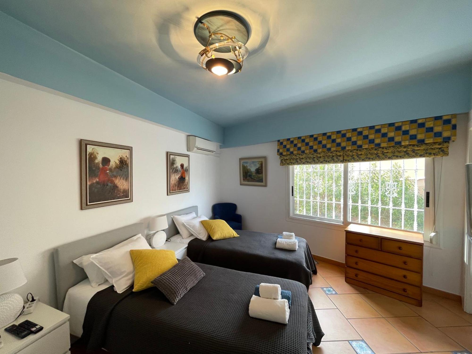 Anna'S Garden Bed & Breakfast Torrevieja Oda fotoğraf