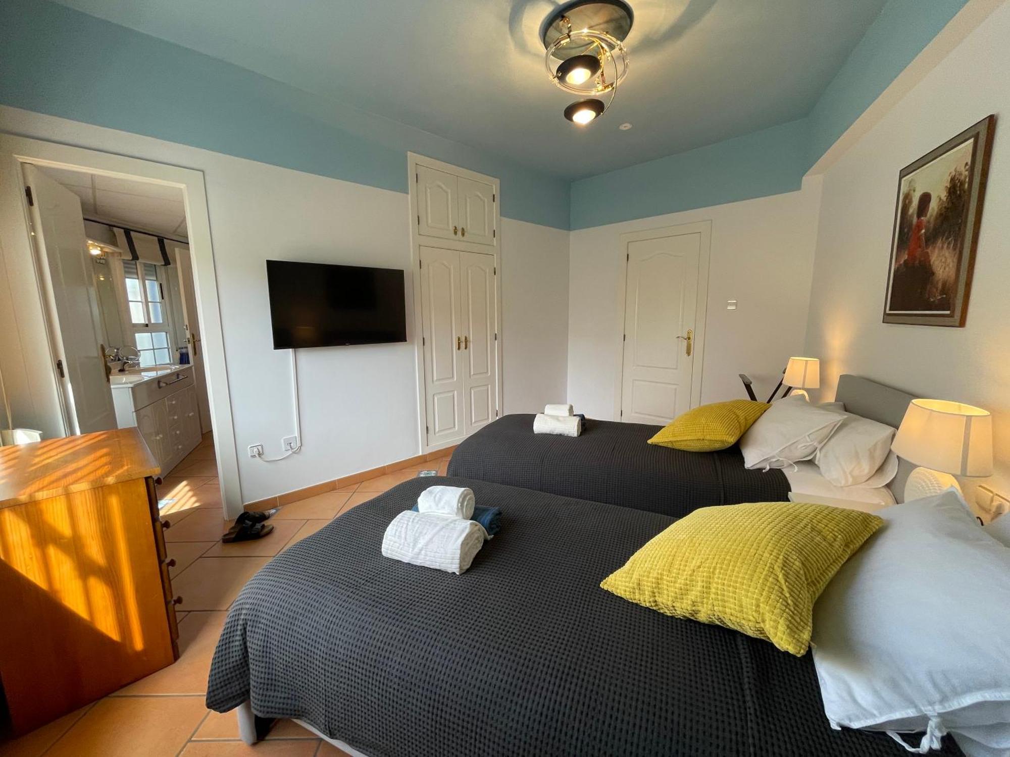 Anna'S Garden Bed & Breakfast Torrevieja Oda fotoğraf